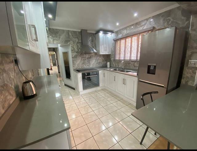 2 BEDROOM HOUSE FOR SALE IN CANESIDE